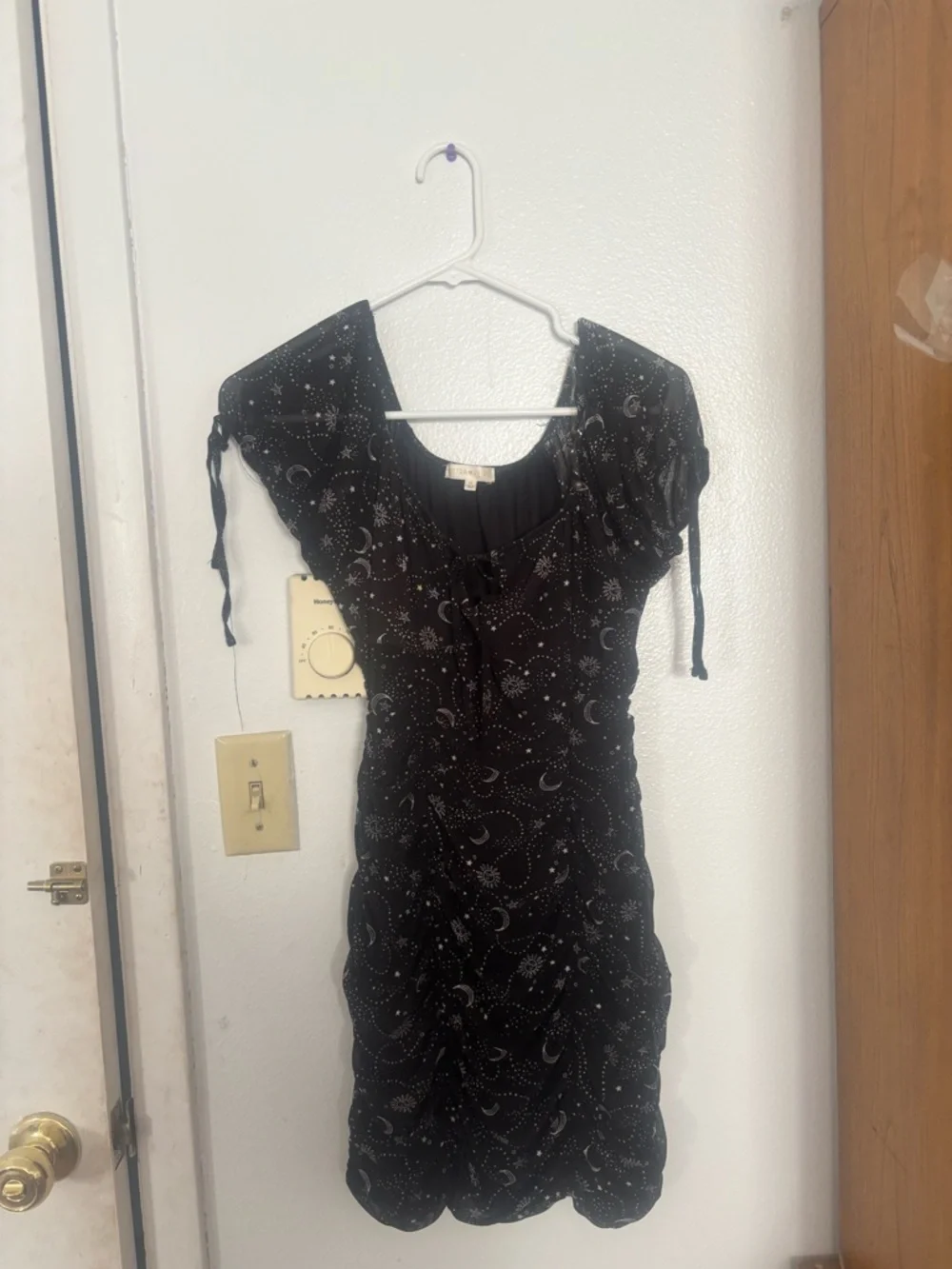 Women’s Size Medium Ultra Flirt Black Moon & Star Print Mini Dress - Picture 1 of 6